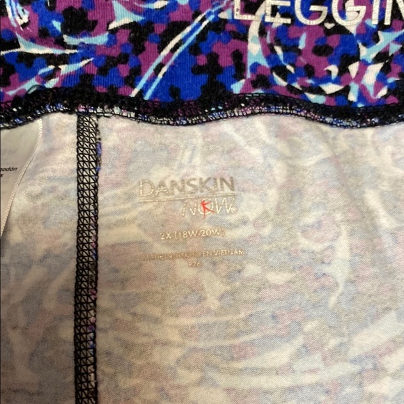 Women's Danskin Now Woman's Plus Active Fit Sports Legging Size 2XL Multi Color - Picture 8 of 10